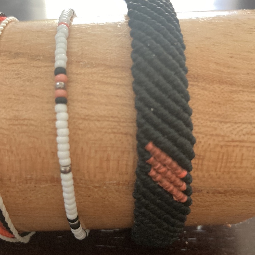 Pura Vida Bracelets. 4 piece bundle. Surfer/ocean set. Orange, black, cream. EUC - Picture 3 of 4
